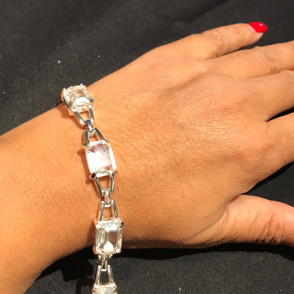Classy crystal stone bracelet